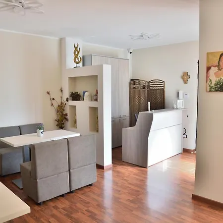 Ospiti A Corte Bed & Breakfast *