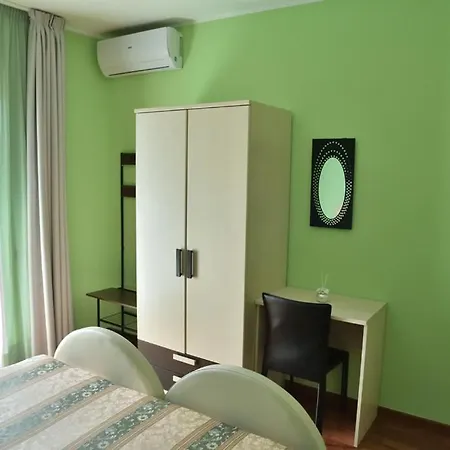 Ospiti A Corte Bed & Breakfast *