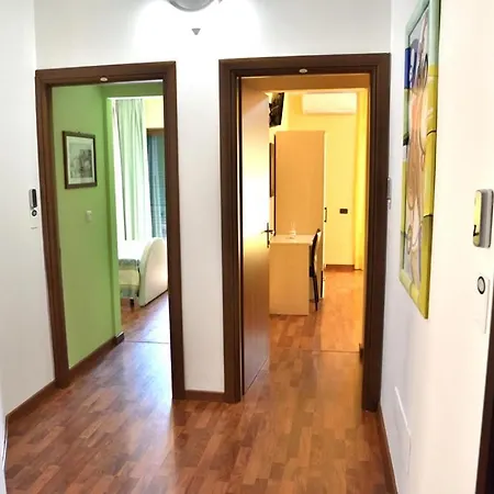 Ospiti A Corte
